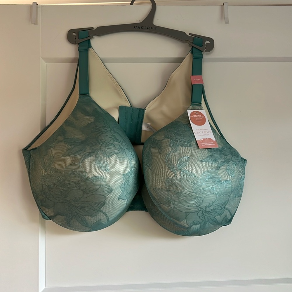 Lane cacique lightly lined full coverage backsmoothing bra.